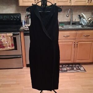 Halogen Black Sleeveless Midi Dress with Draped V Detail